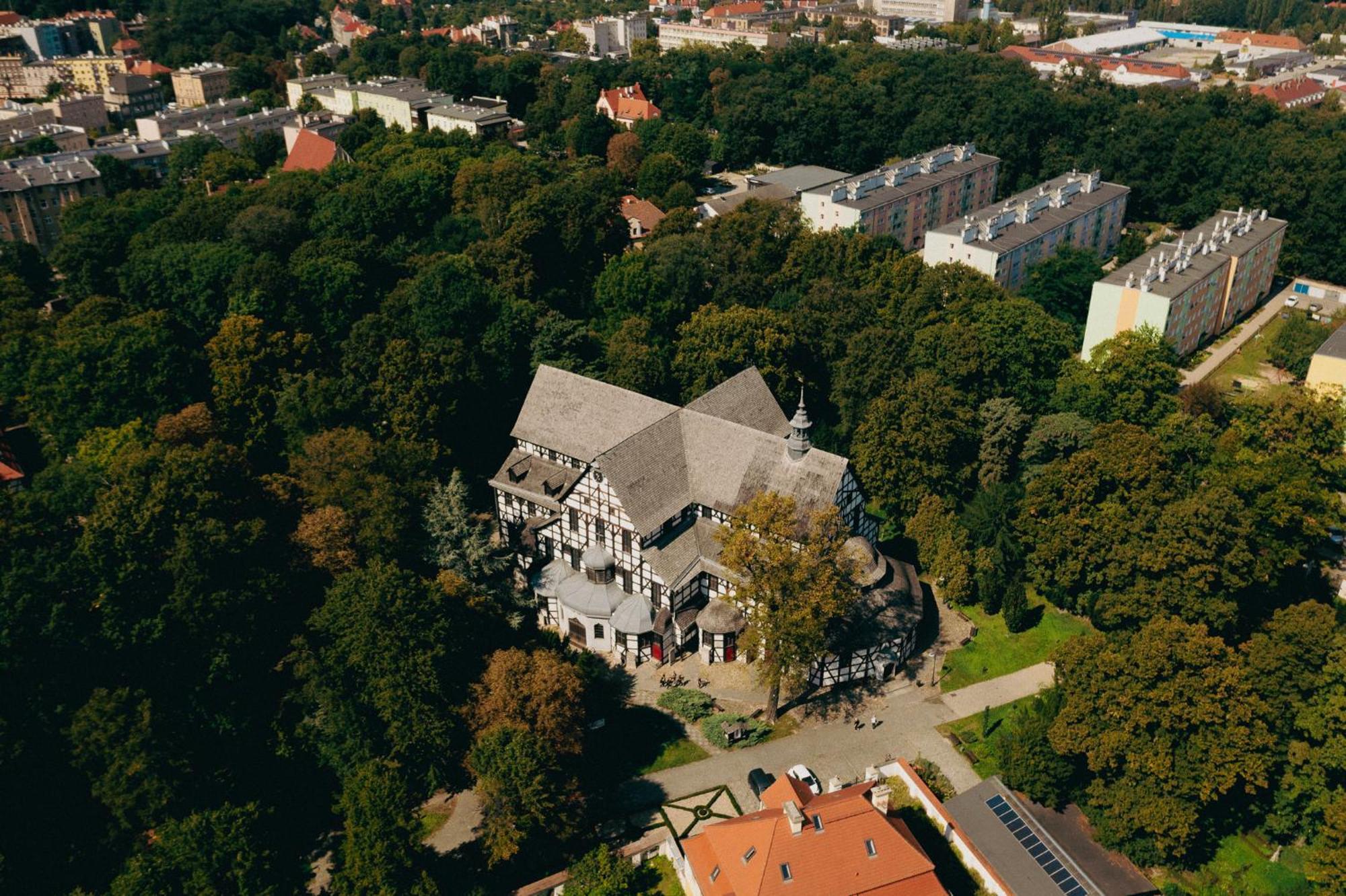 Aparthotel Great Polonia Swidnica City Center Exterior foto